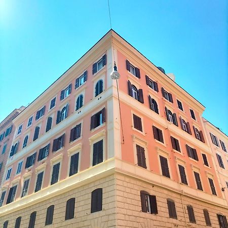 Charming Colosseum Apartment ローマ エクステリア 写真
