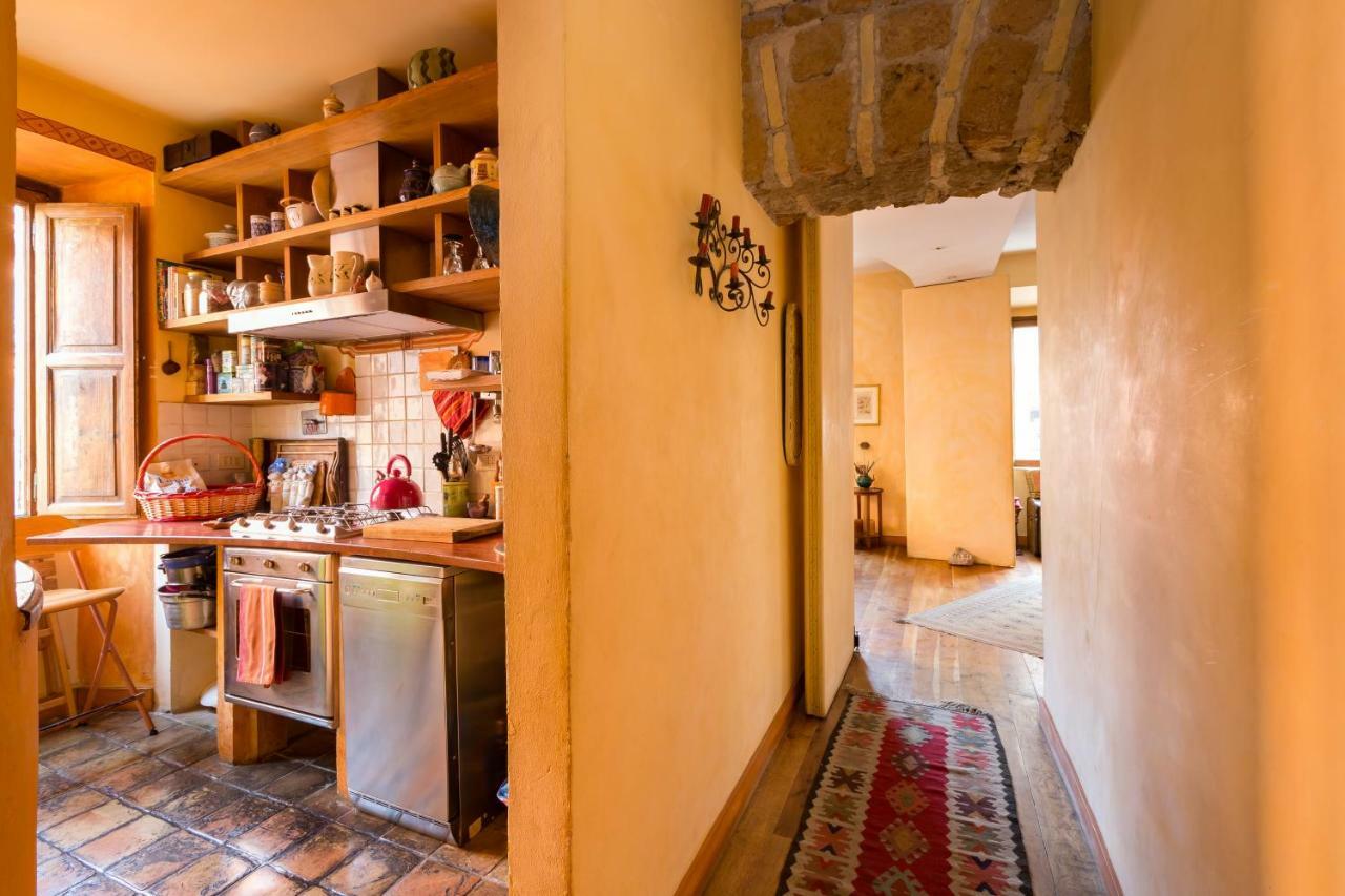 Charming Colosseum Apartment ローマ エクステリア 写真